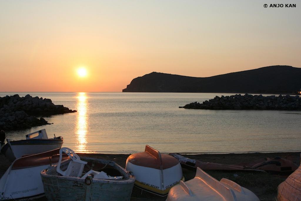 Aumkara Daire Skála Eresoú Dış mekan fotoğraf